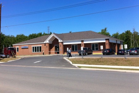 4-lawrence-blvd-stellarton-bldg